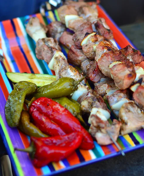 Produtos hortícolas torrados shish kebab . — Fotografia de Stock