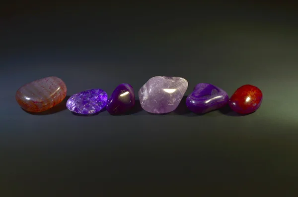 Камни, цветные кристаллы . — стоковое фото