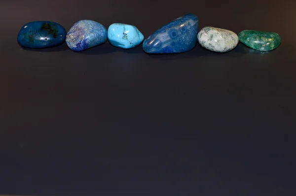 Kristaller renkli taşlar,. — Stok fotoğraf