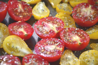 Güneş kurutulmuş domates