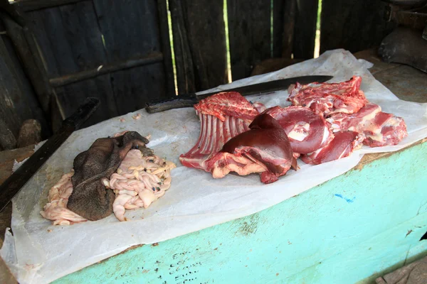 Carne no Mercado em Kabermaido - Uganda — Fotografia de Stock