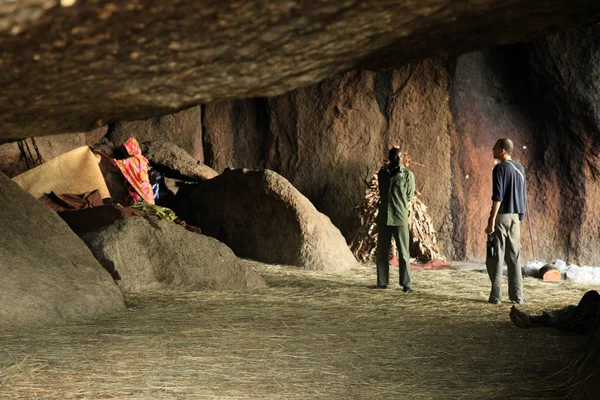 Cueva de semwema - control remoto oeste de uganda — Stockfoto