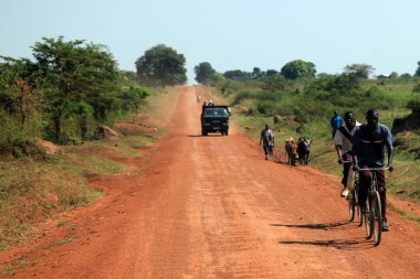 toprak yol - uganda, Afrika