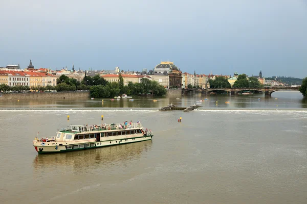 Річка Молдови, Прага — стокове фото
