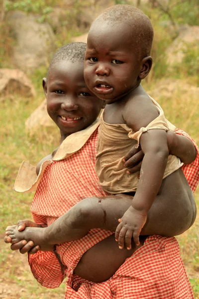 Zavallı genç kız - abela kaya, uganda, Afrika — Stok fotoğraf