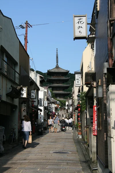 Chrám a street - kyoto, Japonsko — Stock fotografie