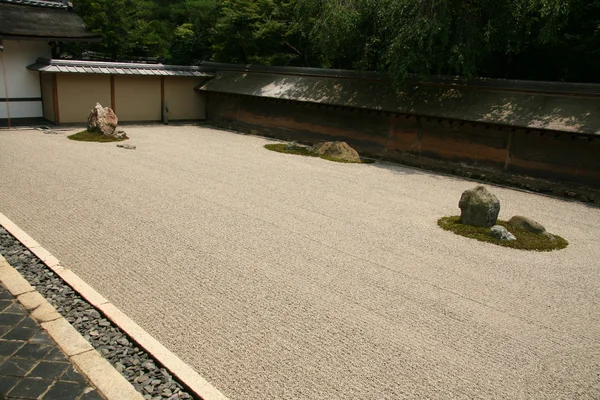 Zand tuin - ryoan-ji, kyoto, japan — Stockfoto