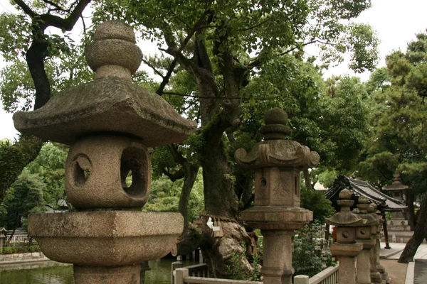 雕像-住吉大社祠、 大阪日本 — 图库照片