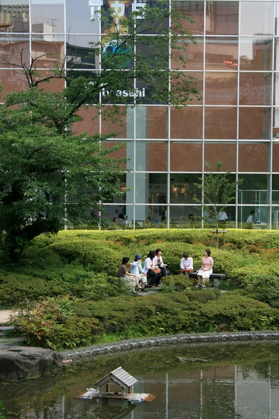 Garten - roppongi hügel, tokyo, japan — Stockfoto