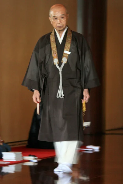 Elderly Monk - Zojoji Shrine,Tokyo, Japan — Stock Photo, Image