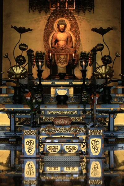 Gud staty - zojoji shrine, tokyo, japan — Stockfoto