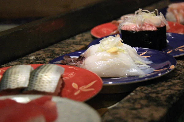 寿司餐厅，日本传统食品 — 图库照片