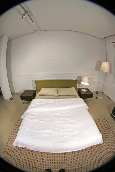 Fisheye bilden av ett modernt sovrum — Stockfoto