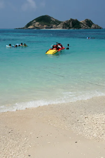 Tropikalnej plaży - tokashiki wyspa, okinawa, Japonia — Zdjęcie stockowe