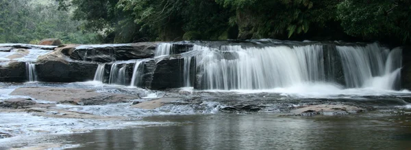 Mariyudo водоспад Trek, острів Iriomote, Окінава — стокове фото