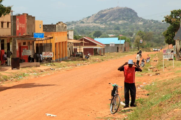 Onverharde weg - Oeganda, Afrika — Stockfoto