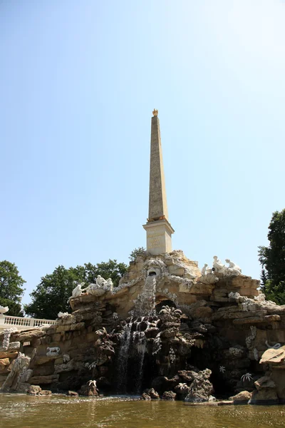 Κρήνη στο παλάτι schonbrunn, Βιέννη — Φωτογραφία Αρχείου