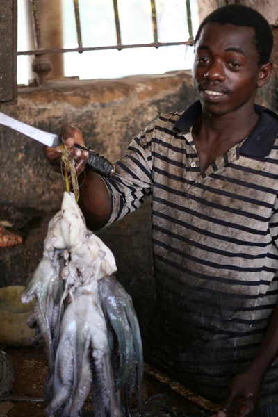 Рыбный рынок в Африке — стоковое фото