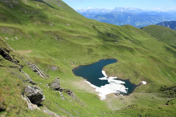 Lago Brandlsee en los Alpes —  Fotos de Stock