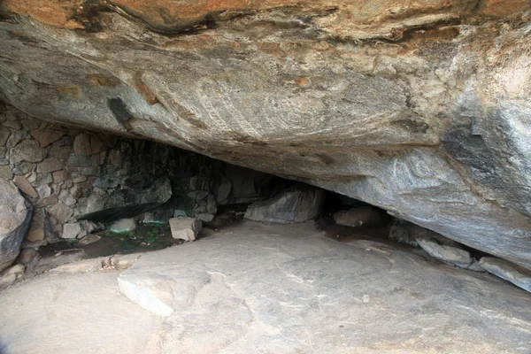 Nyero skalní jeskyně - uganda, Afrika — Stock fotografie