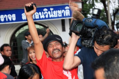 Bangkok - Aralık 10: Kırmızı gömlek protesto gösteri - Tayland