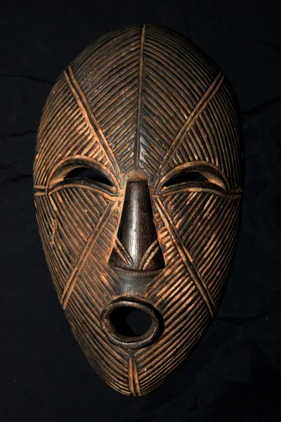 Afrika kabile maskesi - lega tribe