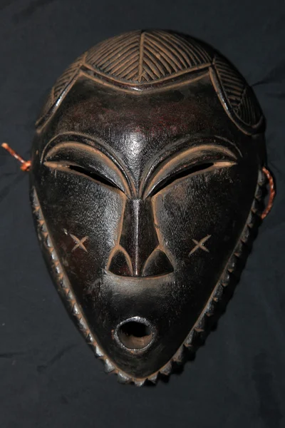 Afrikanska tribal mask - songe stam — Stockfoto