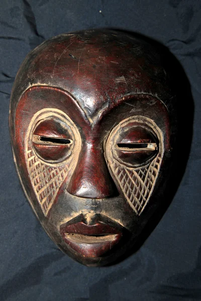 Afrikanska tribal mask - luba stam — Stockfoto