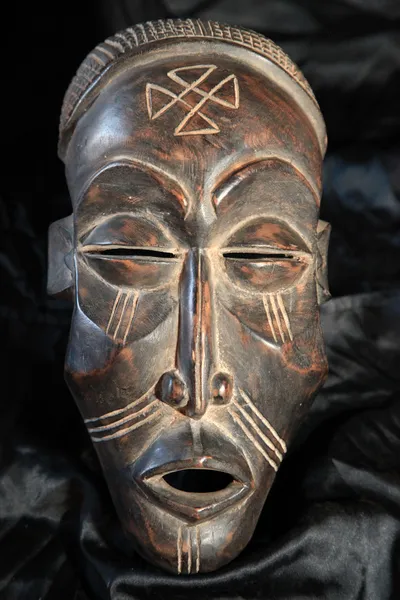 African Tribal Mask - Chokwe Tribe — Stock Photo, Image