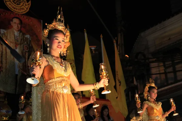 BANGKOK - DEC 5: Festa del compleanno del re - Thailandia 2010 — Foto Stock