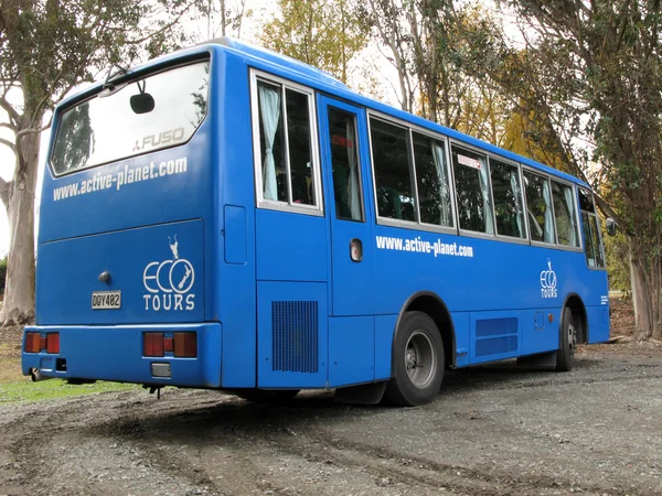 Tour Bus - Milford Sound, Te Wahipounamu, New Zealand — Stock Photo, Image