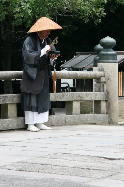 神聖な男 - 東大寺古代寺院, 奈良県, 日本 — ストック写真