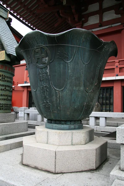 Large Urn - Sensoji Shrine,Tokyo, Japan — Stock Photo, Image