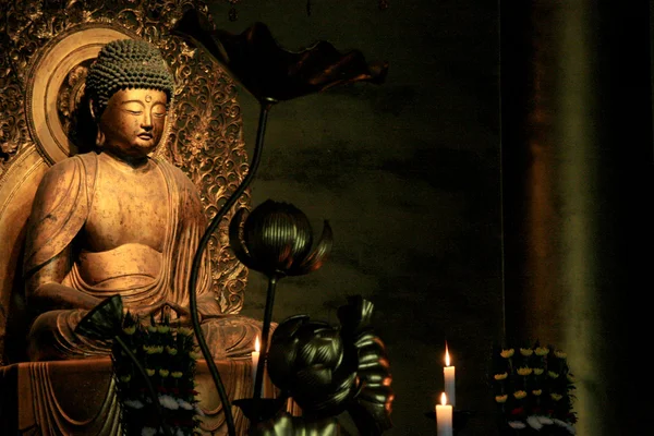 Estátua de Deus - Santuário de Zojoji, Tóquio, Japão — Fotografia de Stock