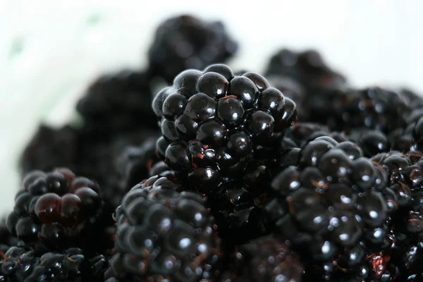 Bowl of Fresh Blackberries - Healthy Eating — Stock Photo, Image