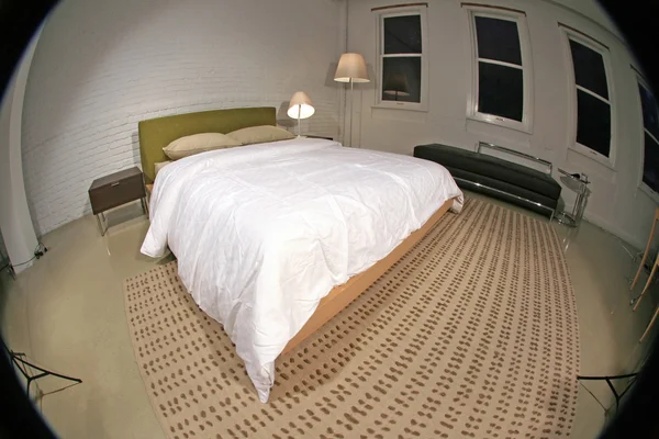 Fischaugenbild eines modernen Schlafzimmers — Stockfoto