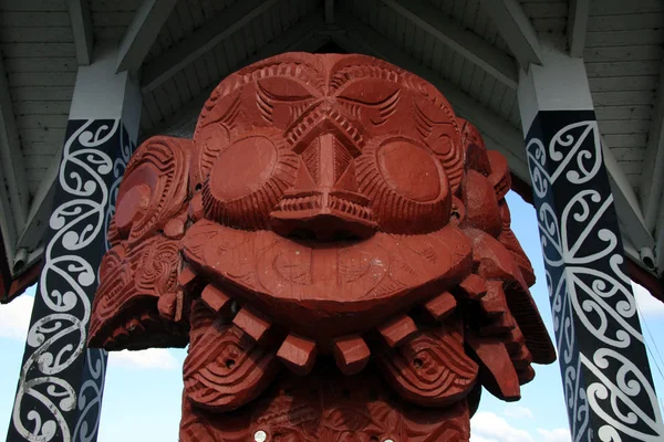 Карвинг маори - культура маори в Новой Зеландии — стоковое фото