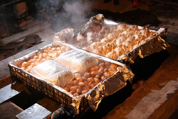 Comida húngara - Cultura maorí en Nueva Zelanda — Foto de Stock