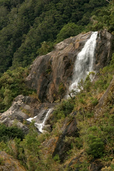 Acqua corrente - Ghiacciaio Franz Josef, Nuova Zelanda — Foto Stock