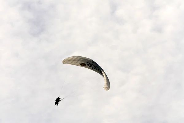 Gliding - South Island, New Zealand — Stock Photo, Image