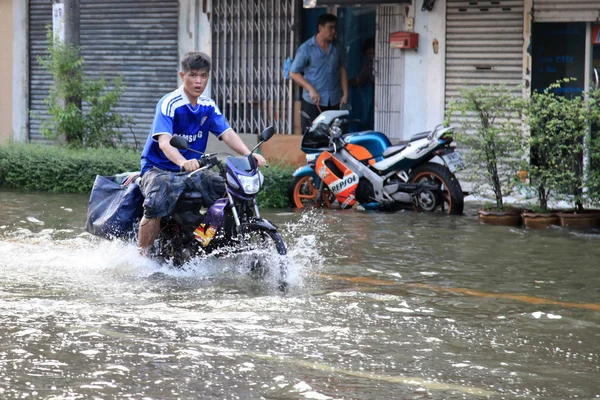 Bangkok, Thaiföld - november 17-én: árvíz, Bangkok, Thaiföld — Stock Fotó