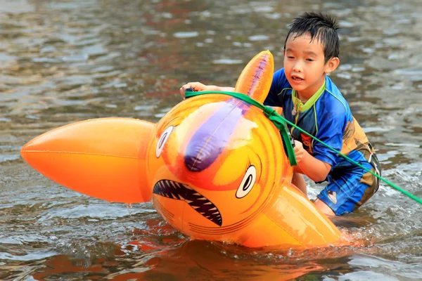 Bangkok, thailand - 17 november: overstromingen in bangkok, thailand — Stockfoto