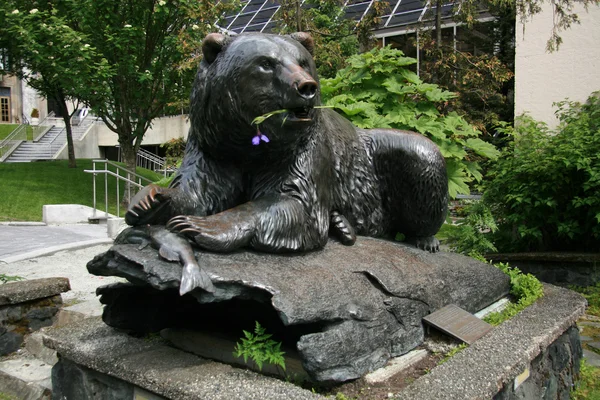 Escultura oso — Foto de Stock