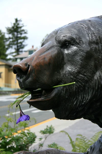 Scultura dell'orso — Foto Stock