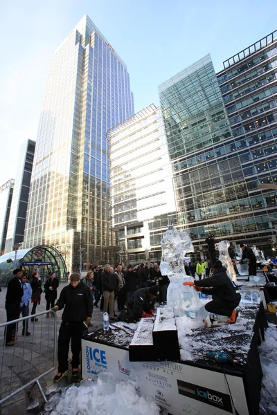 Лондон, Великобританія - 13 січня: лід скульптури фестивалю 2012 — стокове фото