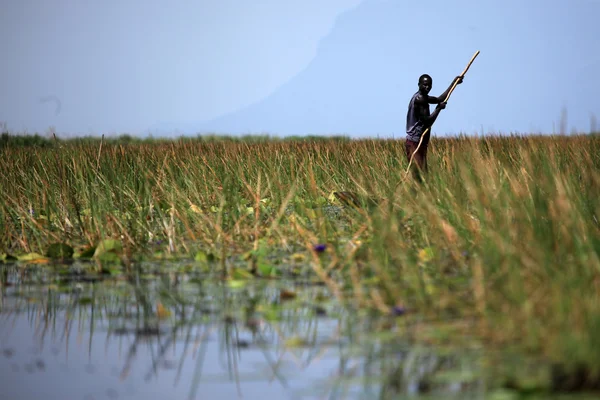 浮動村 - ウガンダ、アフリカの釣り — ストック写真