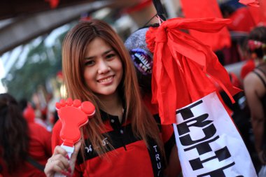 Bangkok - Kasım 19: Kırmızı gömlek protesto gösteri - Tayland