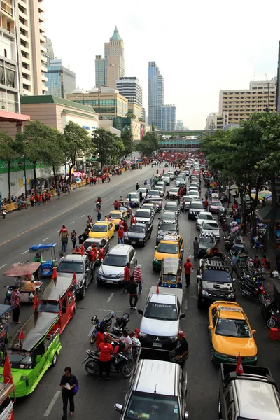 กรุงเทพฯ - พฤศจิกายน 19: การสาธิตเสื้อแดงโปรเตสแตนต์ - ไทย — ภาพถ่ายสต็อก