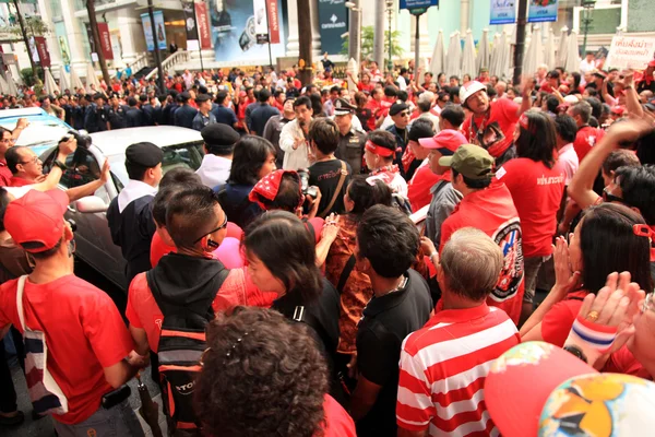 BANGKOK - NOV 19: Manifestazione della protesta delle camicie rosse - Thailandia — Foto Stock