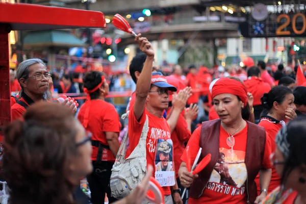 Bangkok - 19 listopada: Czerwone koszule demonstrację protestu - Tajlandia — Zdjęcie stockowe